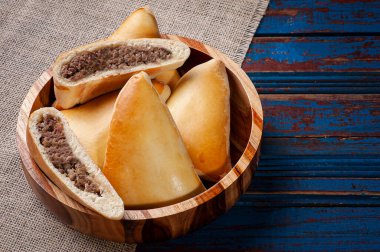 Et sfiha. Brezilya mutfağına adapte olmuş tipik bir Arap yemeği. Boşluğu kopyala