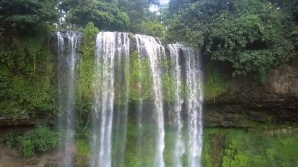 Inspiring picture water falls abruptly from top — Stock Video