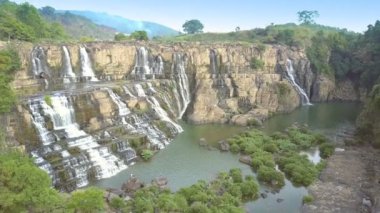 fotoğraf makinesi çok sayıda köpüklü şelale akarsu yaklaşımlar