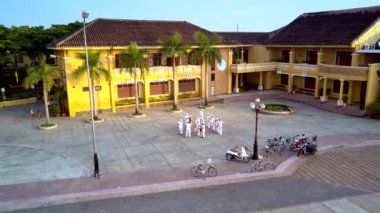 Kamera Meydanı'na için tüm cityscape yükselir.