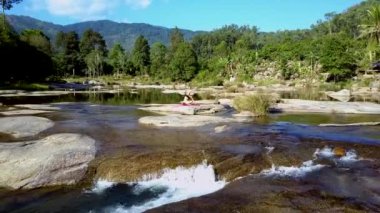 Kadın Jimnastik rock Nehri akış arasında on mu