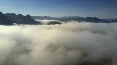 Sınırsız üst panorama hills kalın sis çıkıntı