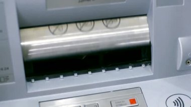 closeup banka dağıtıcı hesabından sorunu para için hazır