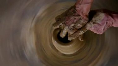 yakın üst tekerlek döner hızlı ana el şekli toprak kap 