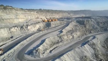 asbest çukur üst teras ve yollarda hava Ekskavatör