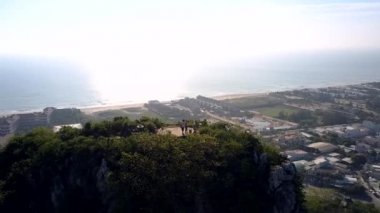 tepe en iyi gözlem güverte insanlarla çevresinde hava hareket