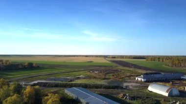 kuş gözü uçuş Hayvancılık alanlar arasında karmaşık üzerinden