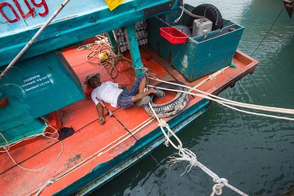 Koh Chang Thailand Februari 2018 Locals Van Vissersplaatsje Oostelijke Oever — Stockfoto