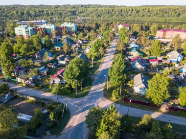 Uçan üzerinde kavşak kent tipi yerleşim Nikolskiy, Leningrad region, Rusya Federasyonu.