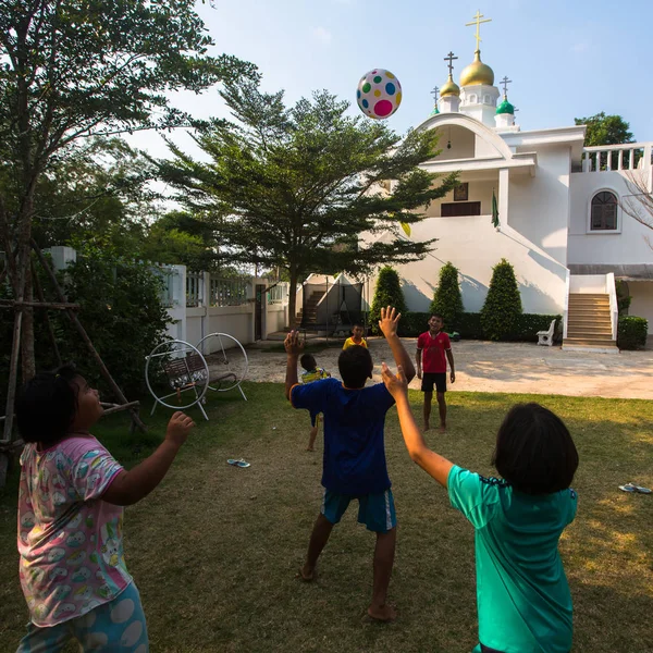 Koh Chang Tayland Şubat 2018 Tay Çocuklar Rus Ortodoks Kilisesi — Stok fotoğraf