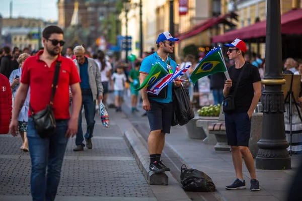 Petersburg Ryssland Jun 2018 Deltagarna Festivalen Fifa Fans Nära Kyrkan — Stockfoto