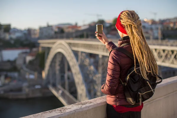 Young Woman Dreadlocks Takes Pictures Smartphone Viewing Platform Dom Luis — Stock Photo, Image