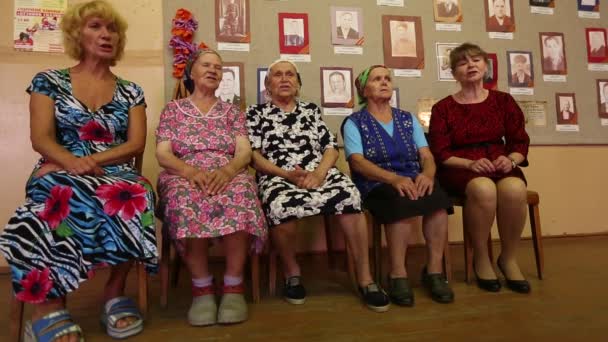 Leningrad Reg Ladva Vepsia Federacja Rosyjska Sierpień 2018 Lokalne Kobiety — Wideo stockowe