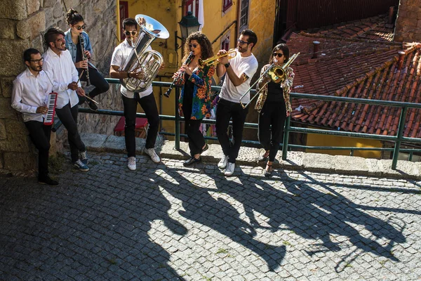 Banda Jazz Grupo Músicos Tocan Música Casco Antiguo Oporto Portugal — Foto de Stock