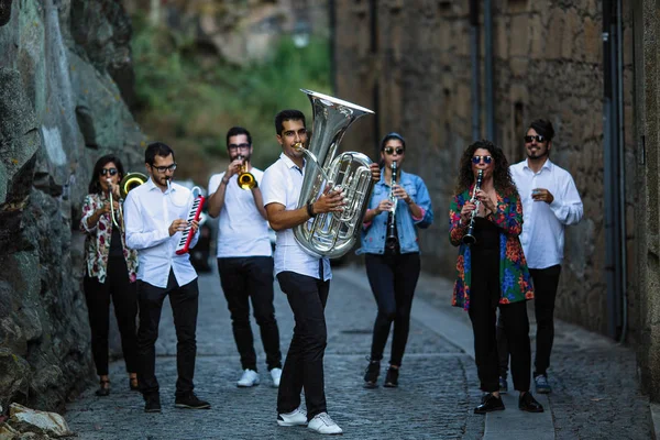 Jazz Band Groupe Musiciens Avec Des Instruments Vent Jouant Dans Images De Stock Libres De Droits