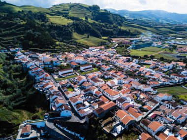 Maia şehir San Miguel Island, Azores, Portekiz bina çatı üstten görünüm.