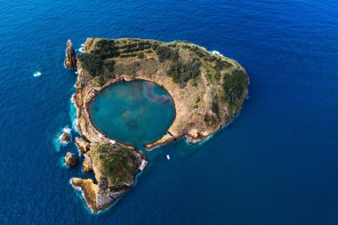 Vila Franca adacık Campo San Miguel Island, Azores, Portekiz yakınındaki eski sualtı yanardağı krater oluşturduğu - yapmak.