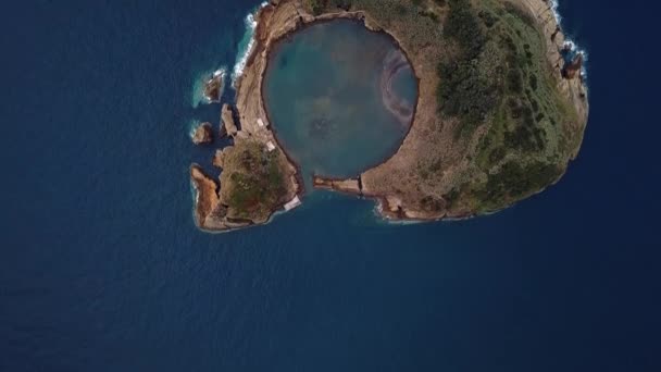 Der Überflug Der Insel Vila Franca Campo Wird Durch Den — Stockvideo