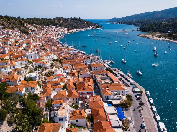 Luftaufnahme Von Häusern Und Yachthafen Auf Der Insel Poros Ägäis — Stockfoto