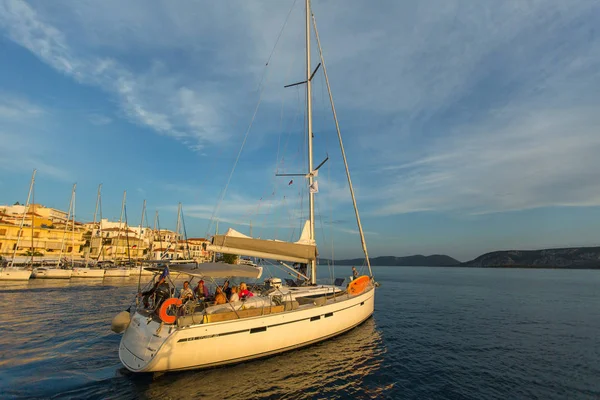 Methana Grecia Oct 2018 Los Marineros Participan Regata Vela Ellada — Foto de Stock