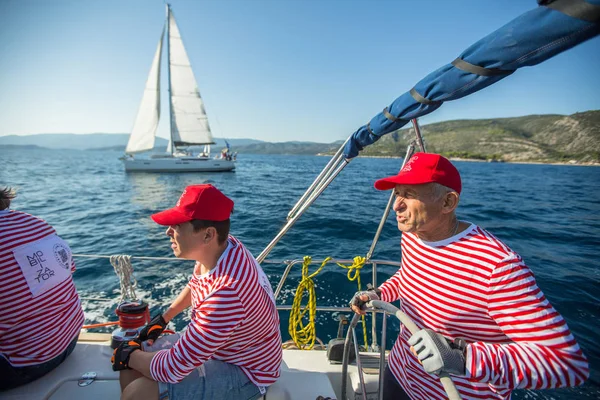 Methana Grecia Oct 2018 Los Marineros Participan Regata Vela Ellada —  Fotos de Stock