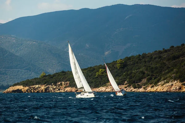 Vitorlás Jachtok Regatta Égei Tengerre Luxus Vakáció — Stock Fotó