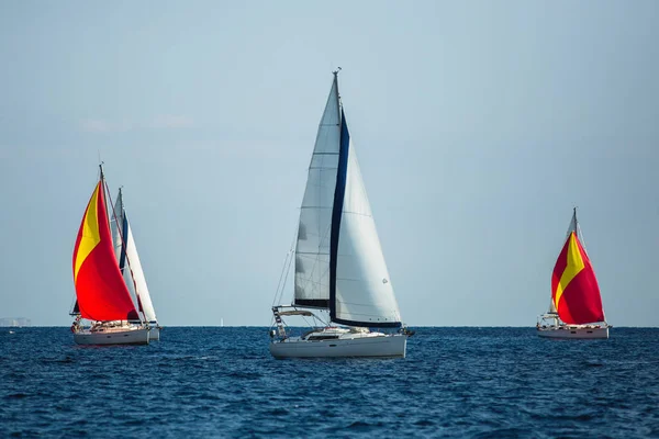 Griechenland Segeljacht Boot Auf Dem Meer Luxuskreuzfahrtschiffe Yachten Regatta Der — Stockfoto