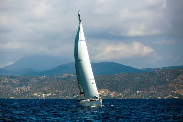 Luksusowych Jachtów Jacht Łodzią Morze Egejskie Grecja — Zdjęcie stockowe