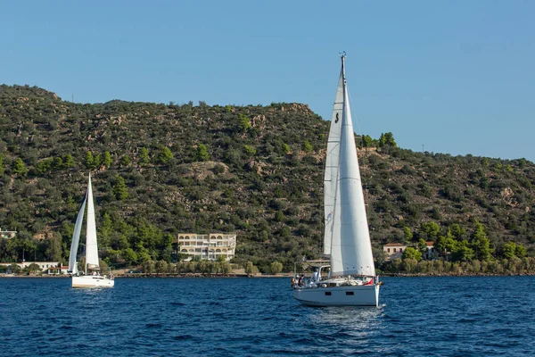 Μέθανα Ελλάδα Οκτωβρίου 2018 Ναύτες Συμμετέχουν Στην Ρεγκάτα Ιστιοπλοΐας Ομάδα — Φωτογραφία Αρχείου