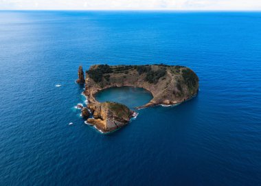 Vila Franca adacık havadan görünümü yapmak Campo - Azores, Portekiz.