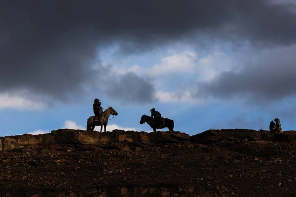 Sagsay Mongolia Września 2017 Berkutchi Eagle Hunters Tradycyjną Odzież Podczas — Zdjęcie stockowe