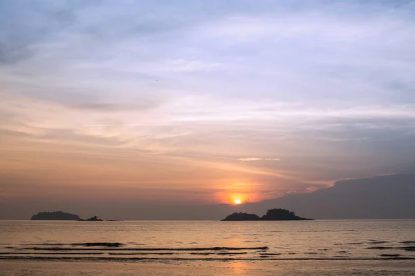 Crepúsculo Sobre Costa Del Mar — Foto de Stock