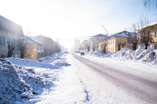 Numa Das Ruas Localidade Urbana Sheregesh Mountain Shoria Sibéria Rússia — Fotografia de Stock