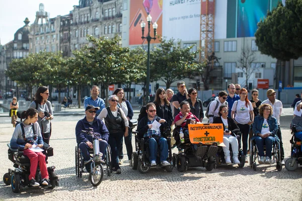 Porto Portugali Toukokuu 2019 Itsenäisen Elämän Manifesti Vammaisten Marssi Jossa — kuvapankkivalokuva