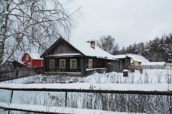 ロシアの北西部の冬の田園風景 — ストック写真