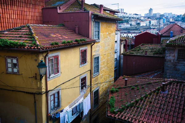 Una Las Calles Del Casco Antiguo Oporto Portugal —  Fotos de Stock