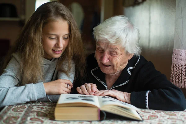 Cute Little Girl Her Grandmother Reading Funny Book — Stock Photo, Image