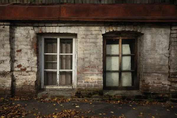 Deux Fenêtres Rez Chaussée Une Vieille Maison Pierre Voronej Russie — Photo