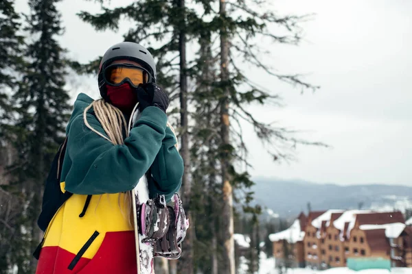 Retrato Una Mujer Snowboarder Equipo Para Exteriores —  Fotos de Stock