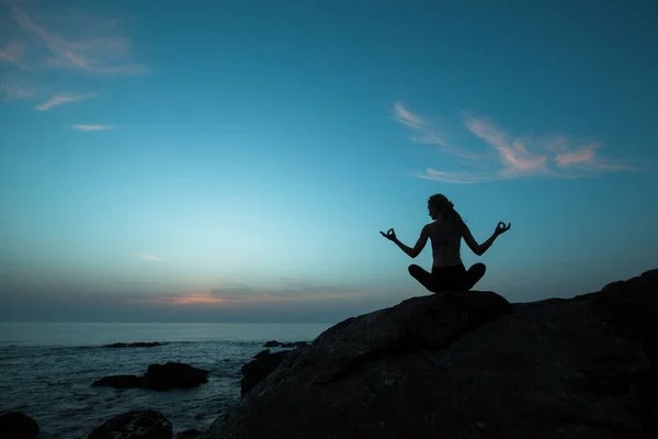 Meditation Yoga Woman Silhouette Ocean Beach Surreal Sunset — Stockfoto