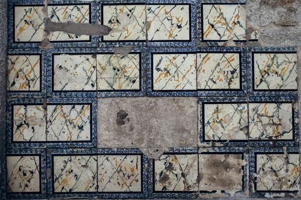 Традиционные Старые Стены Плитки Улице Португальской Окрашены Оловянной Глазурью Azulejos — стоковое фото