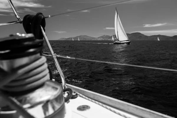 Luxussegeln Boote Bei Der Regatta Der Ägäis Schwarz Weiß Foto — Stockfoto