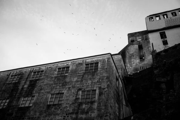 Edificios Industriales Abandonados Villa Nova Gaia Portugal Fotografía Blanco Negro —  Fotos de Stock