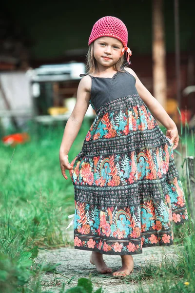 Little Cute Girl Outdoor Village — Stock Photo, Image