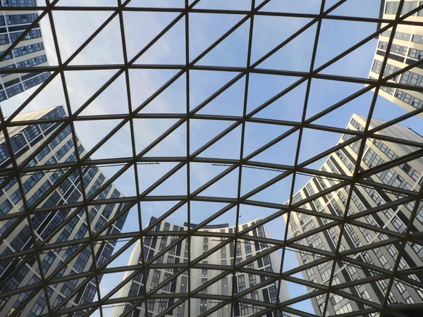 Cam Çatı Altından Modern Konut Binalarının Görünümü Çekim Mayıs 2019 — Stok fotoğraf