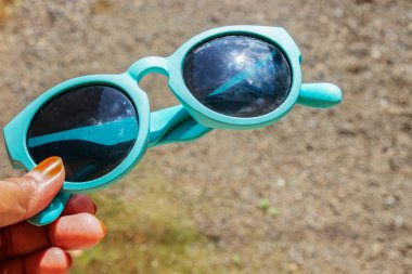 Mavi Yaz Güneş Gözlüğü