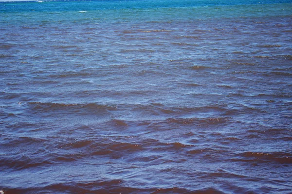 Blått och grått vatten — Stockfoto