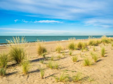 Gava Beach. Bir sahil Barcelona plajları. Turizm ve doğal alanlarda bir çok ile