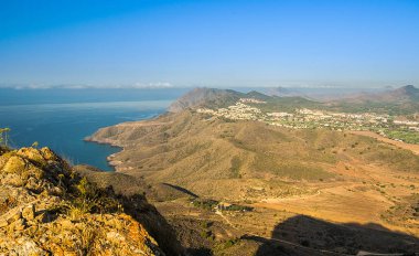 Portman, La Manga Club ve Calblanque doğal park görebilirsiniz Cartagena sahil havadan görünümü
