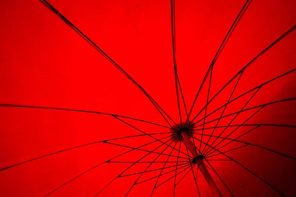 Toile Sous Parapluie Rouge — Photo